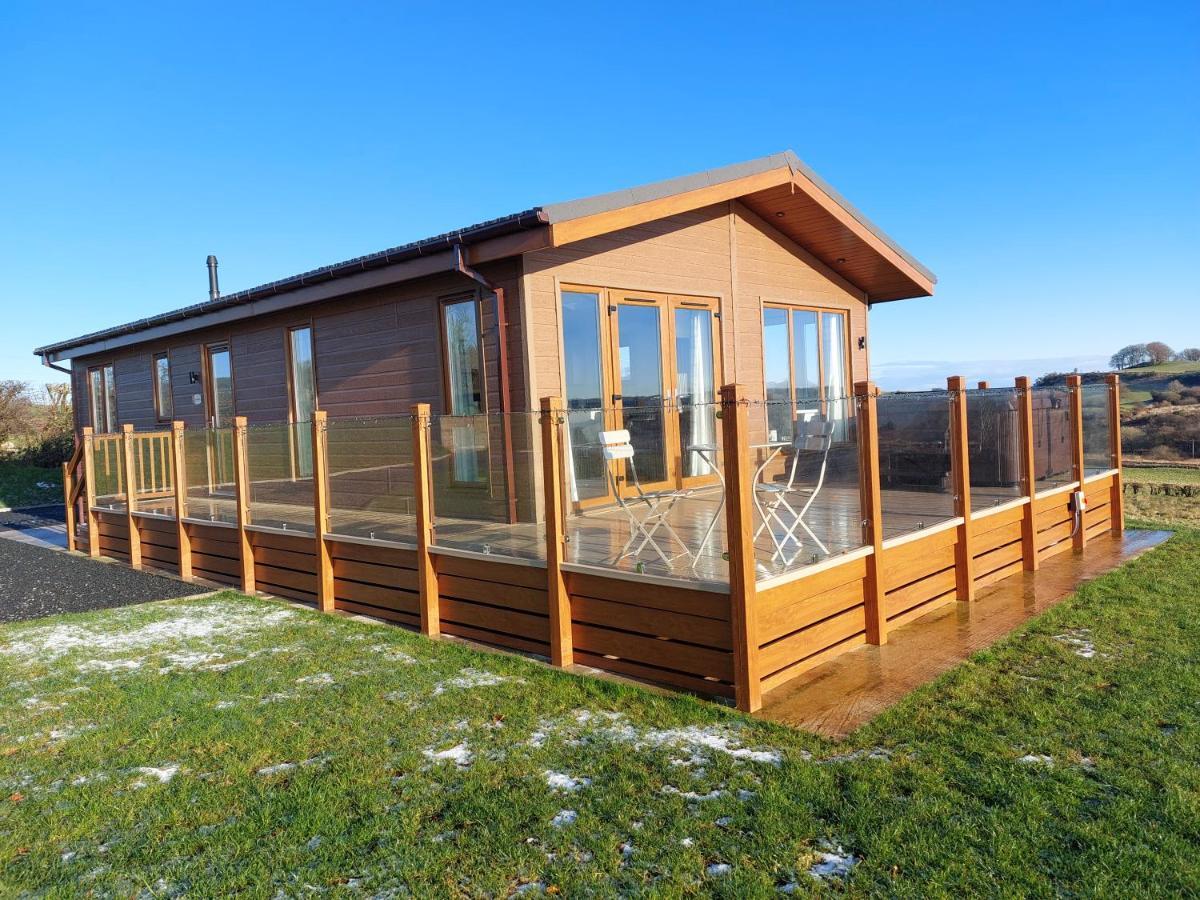 Lochwinnoch Luxury Family Beechwood Lodge With Hot Tub מראה חיצוני תמונה