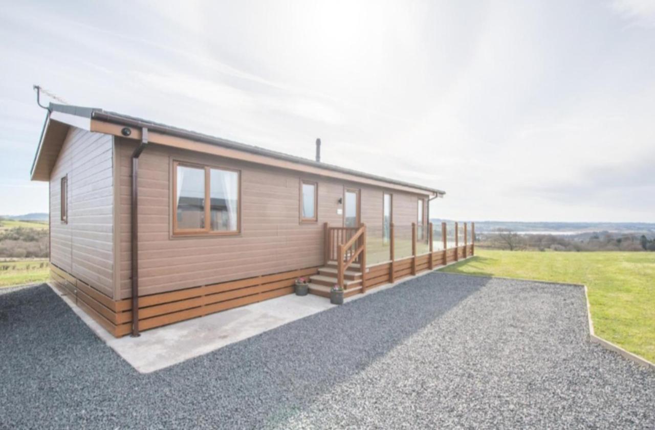 Lochwinnoch Luxury Family Beechwood Lodge With Hot Tub מראה חיצוני תמונה